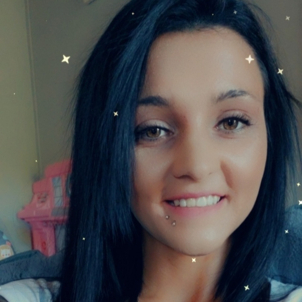 Meet your Posher, Brooke